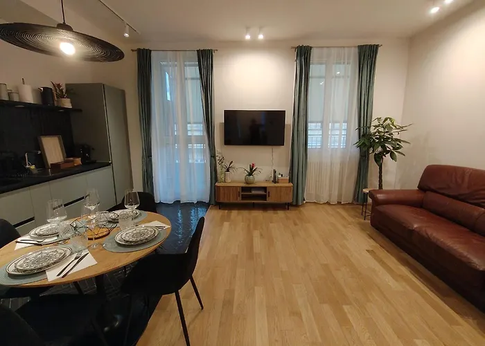 Bellissimo Bilocale Al Centro Di - Daniele Rom