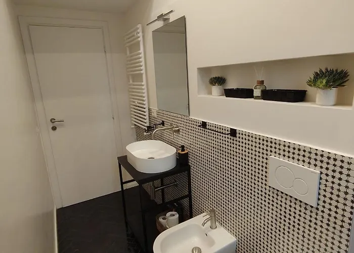Bellissimo Bilocale Al Centro Di - Daniele Apartment
